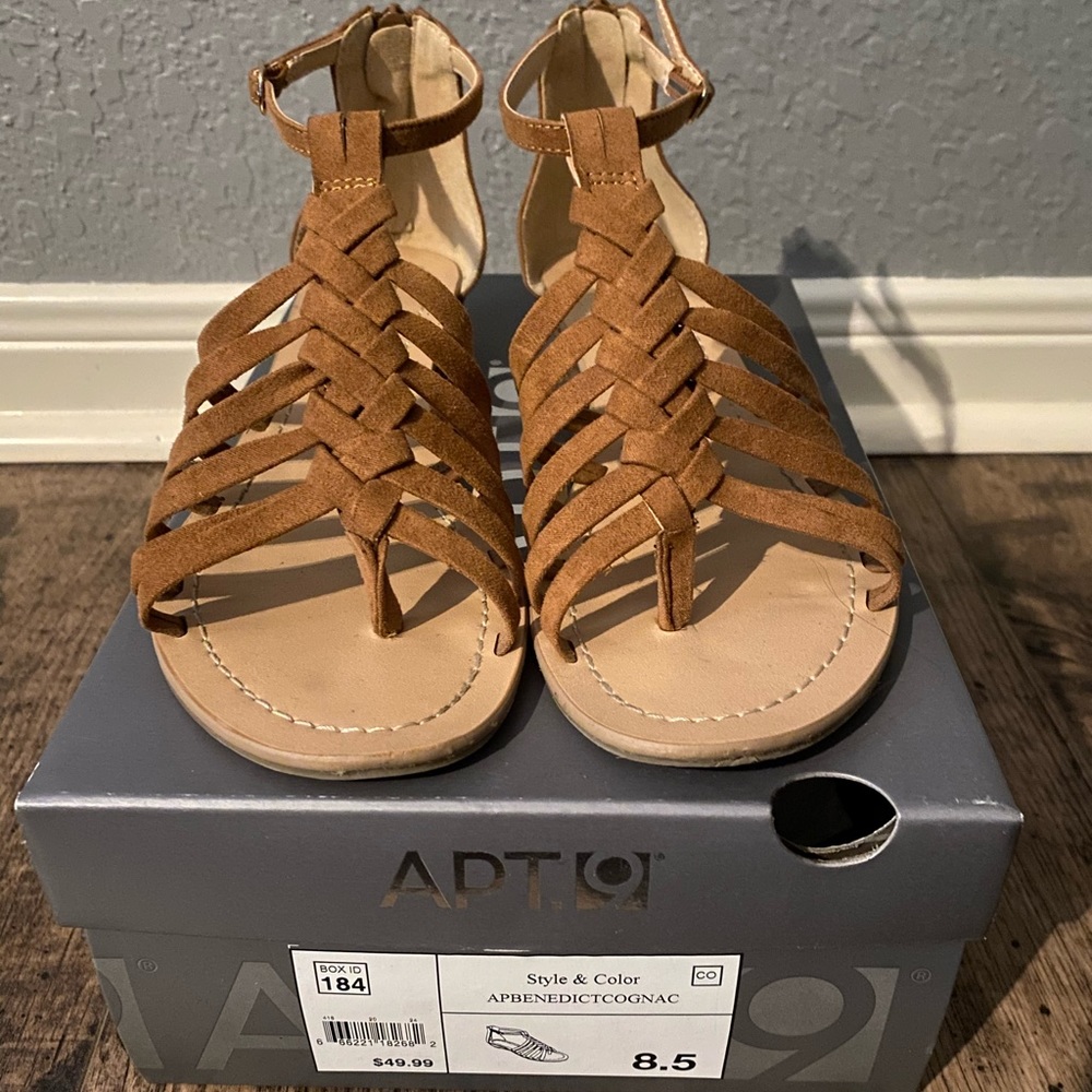Apt 9 sandals